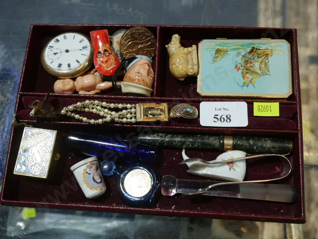 Assorted vintage collectibles, Image 1++