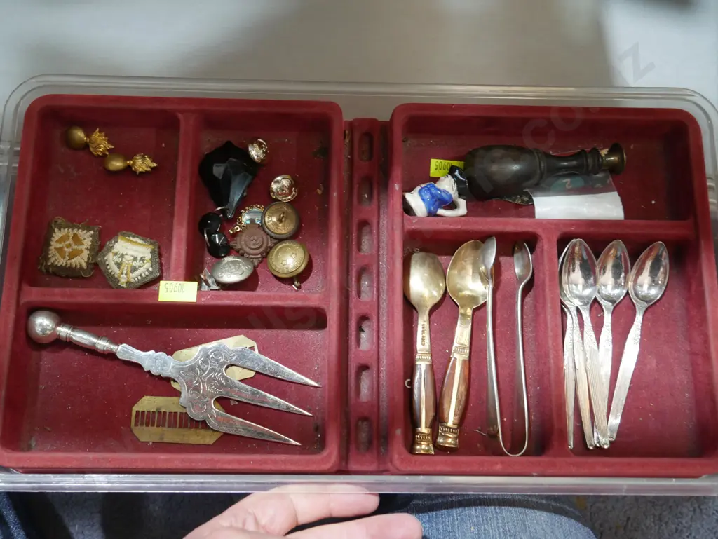 Cutlery, trinkets etc Image 1++