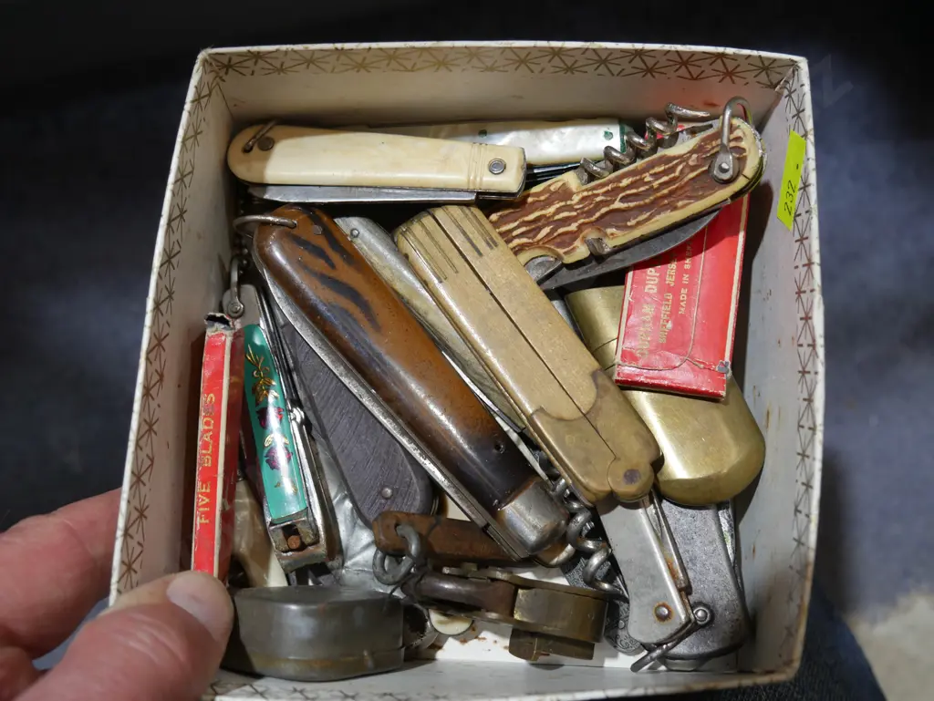 Pocket knives etc Image 1++