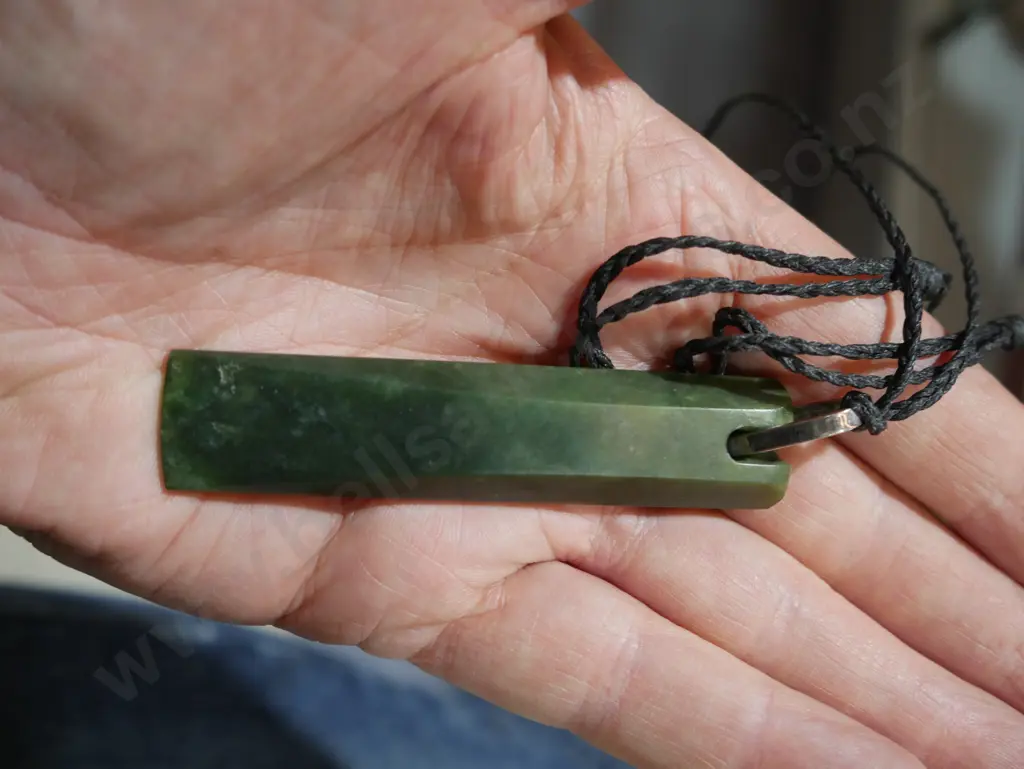 Greenstone necklace Image 1++