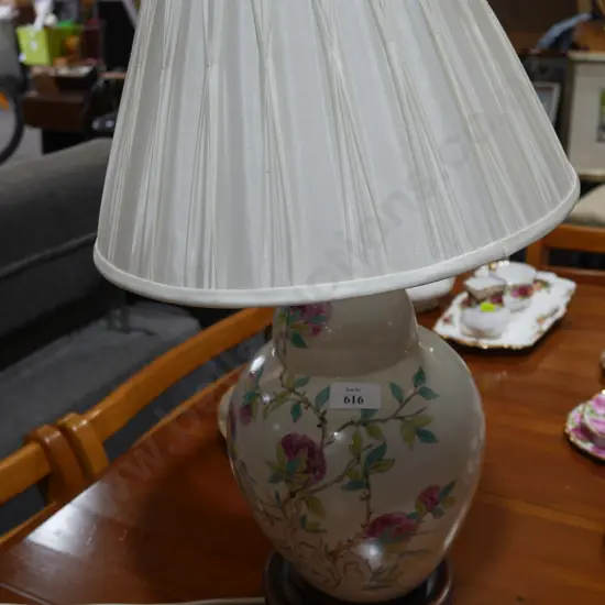 Oriental table lamp