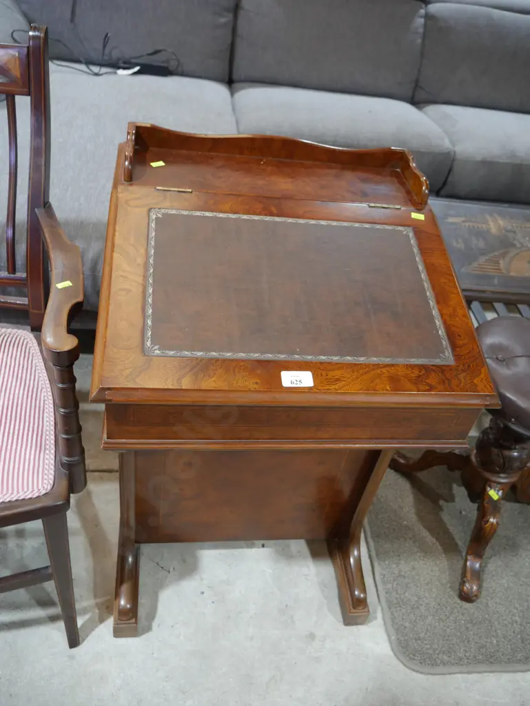 Davenport desk Image 1++