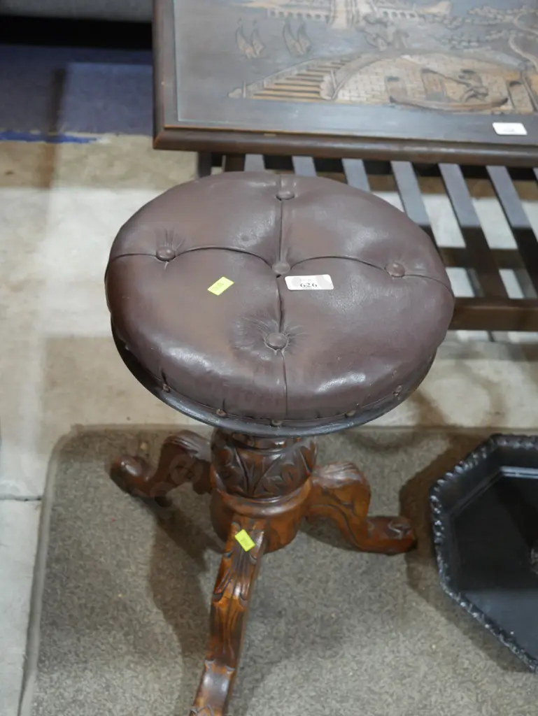 Leather top stool Image 1++