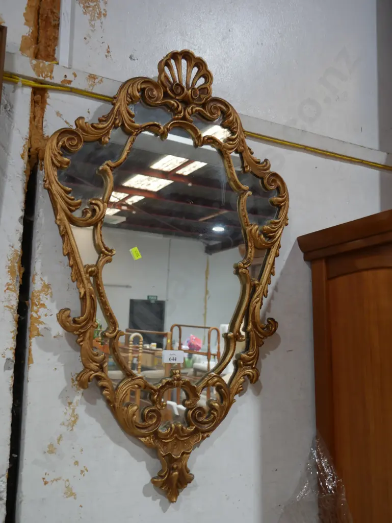 Ornate gilt frame mirror Image 1++