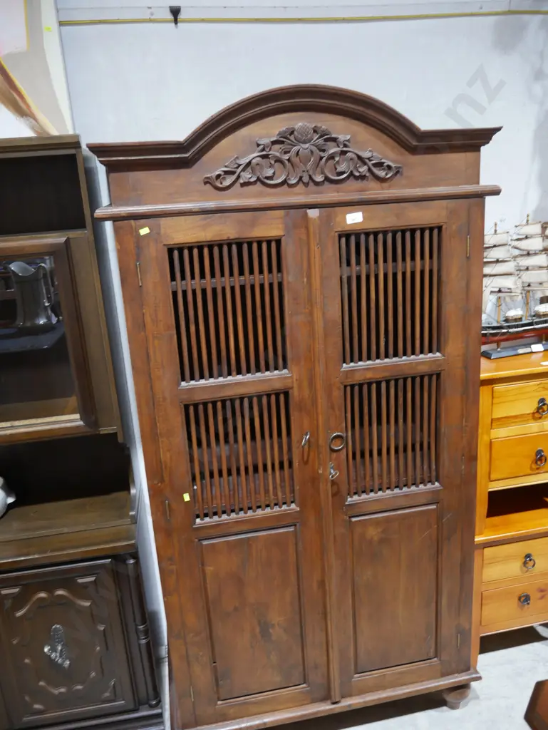 Wooden wardrobe Image 1++