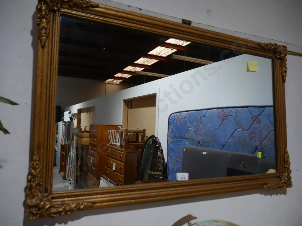 Gilt frame mirror Image 1++