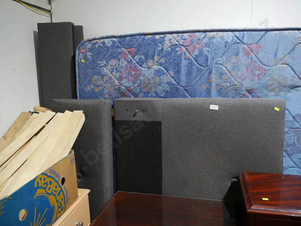 Queen size slat bed Image 1++