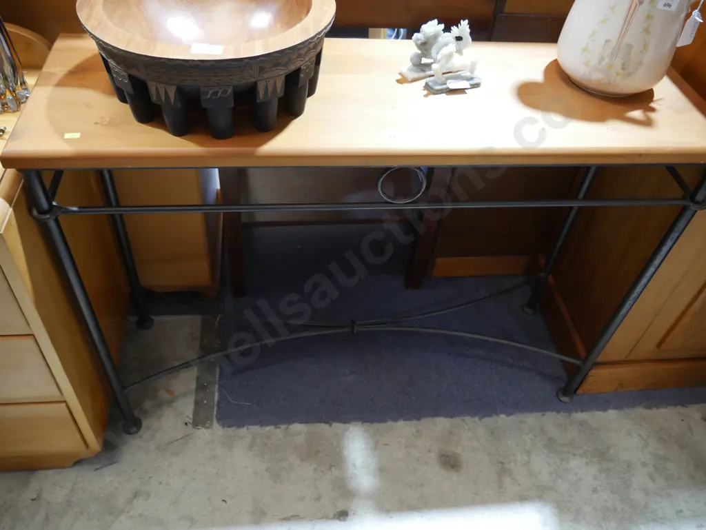 Hall table Image 1++