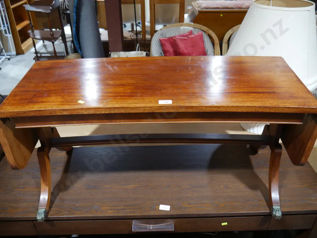 Drop end coffee table Image 1++