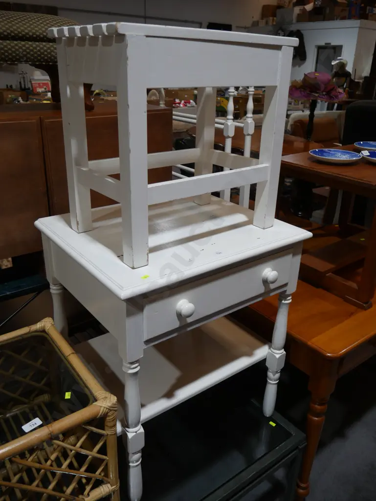 White wooden stool and side table Image 1++