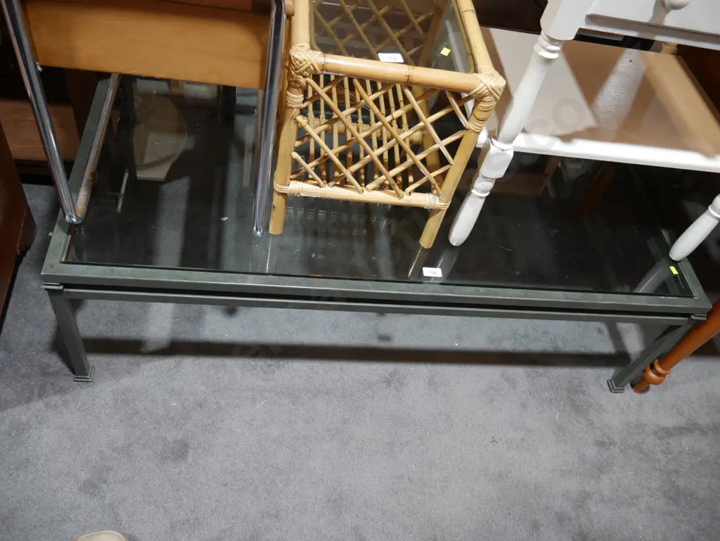 Large glass top coffee table Image 1++