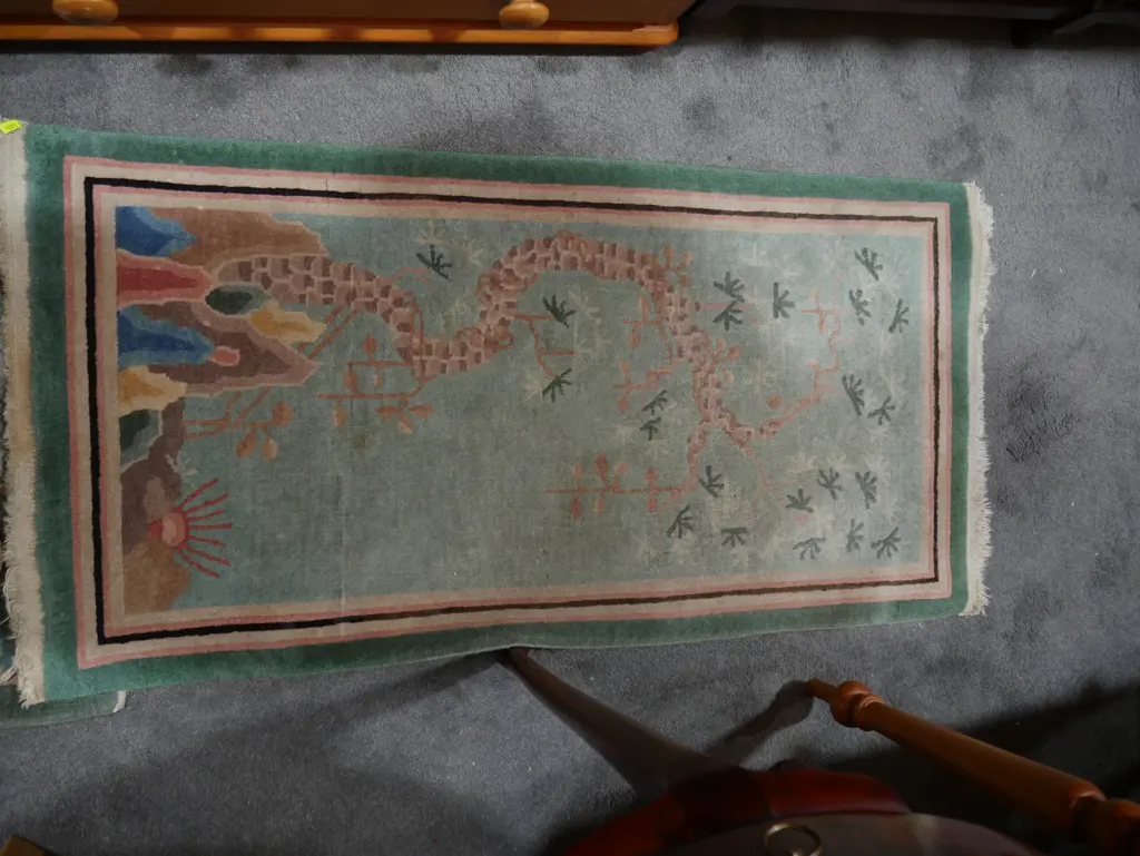 2 floor rugs Image 1++