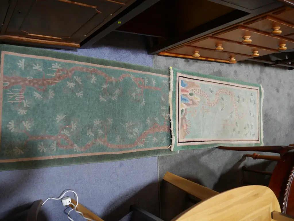 2 floor rugs Image 1++