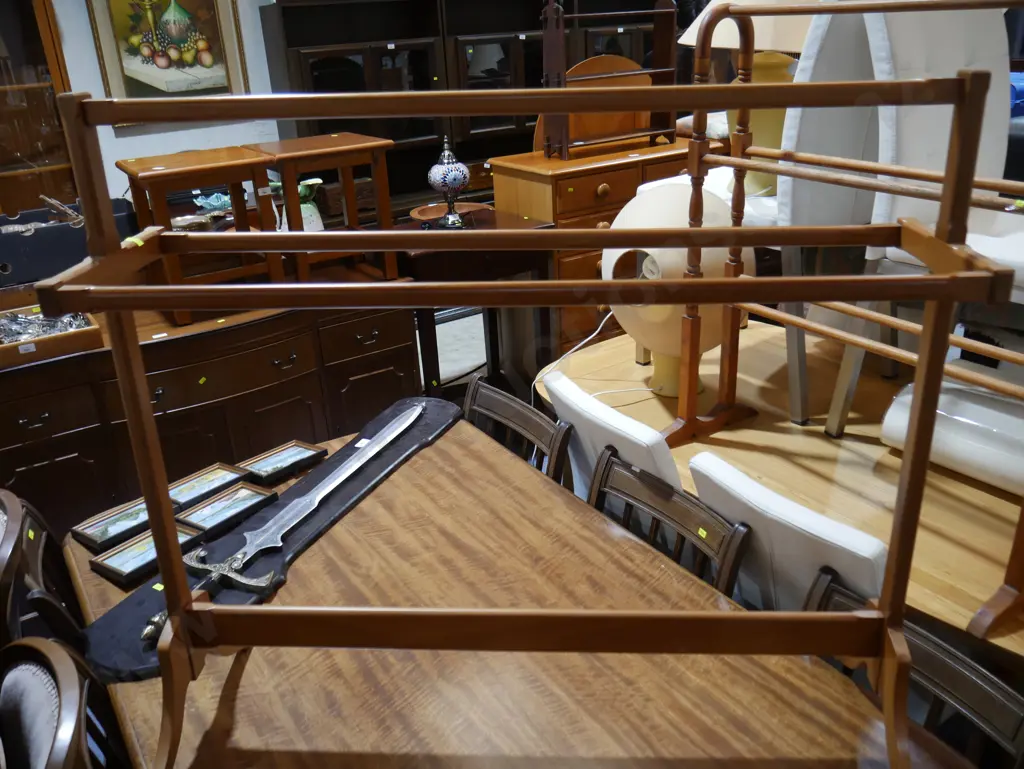 Towel rack Image 1++