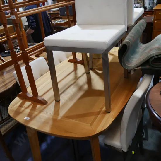 Dining table and 6 chairs