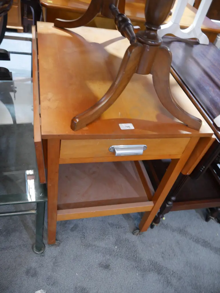 Drop side tea trolley Image 1++