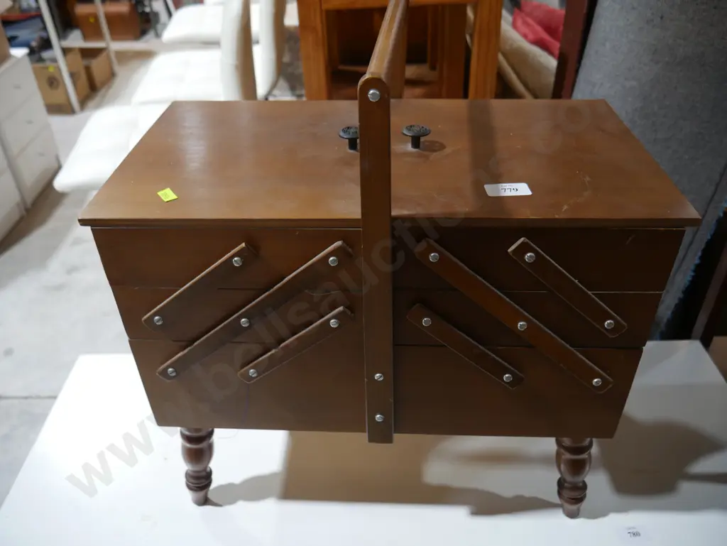 Sewing box Image 1++