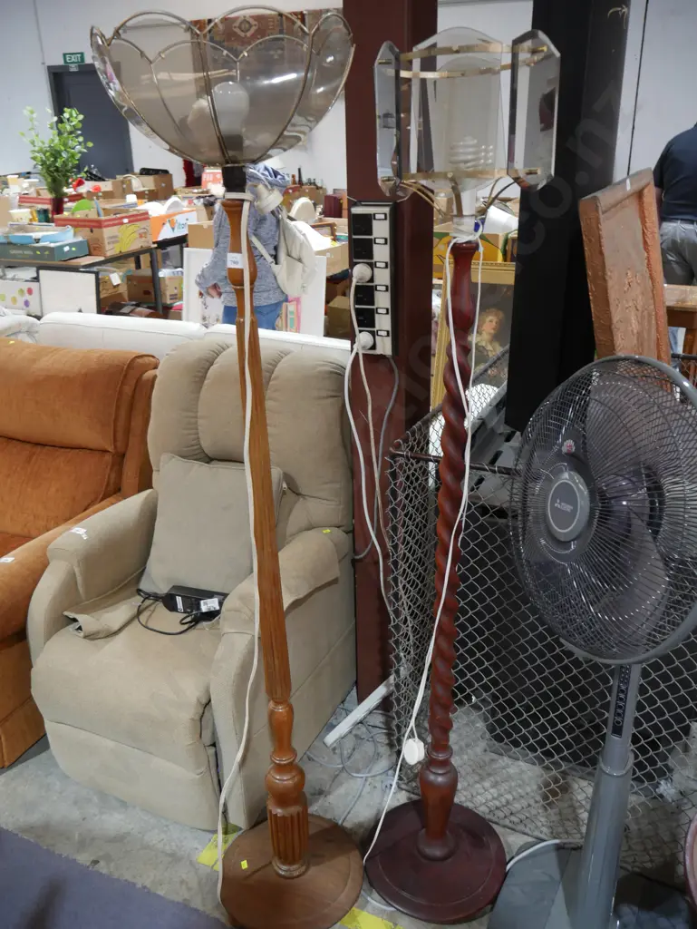 2 Standard lamps Image 1++