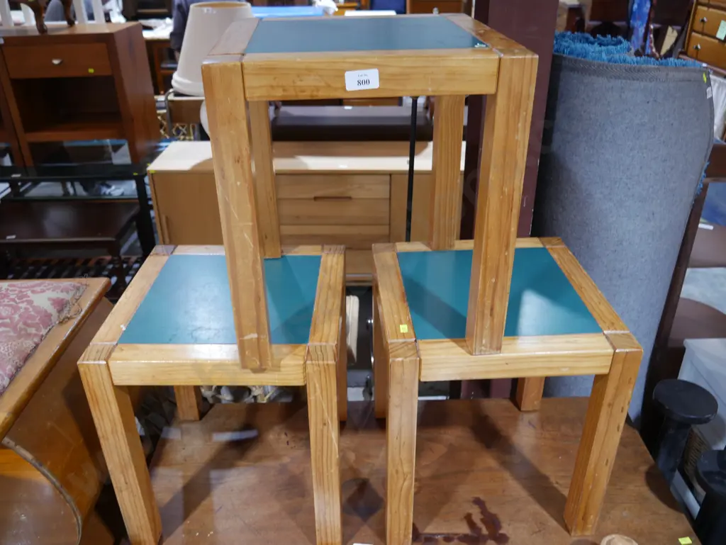 3 matching side tables Image 1++