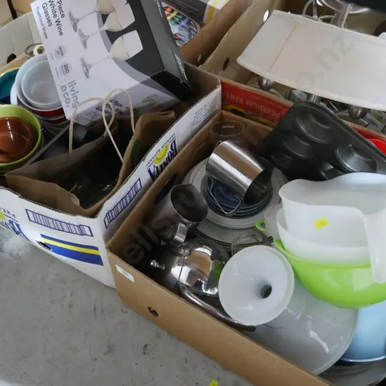 2 boxes of Kitchenware etc