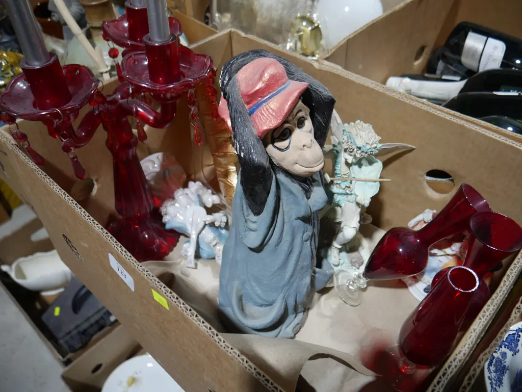 Figurines, red glassware Image 1++