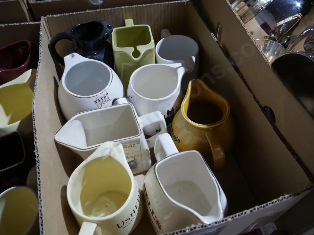 Box of whisky jugs Image 1++