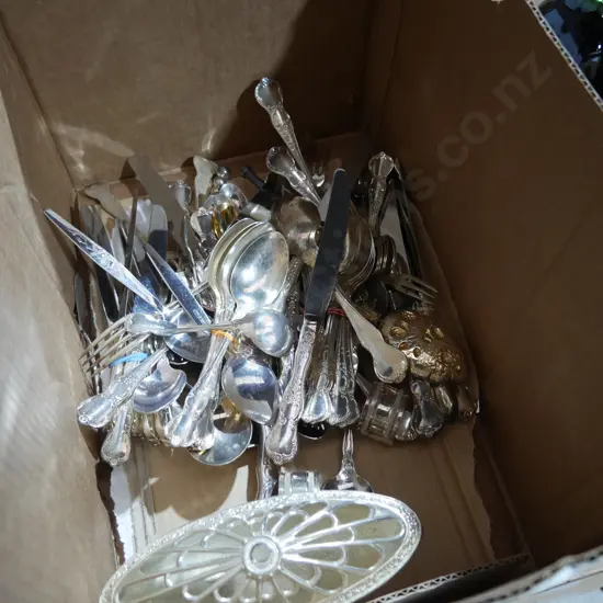 Box of cutlery