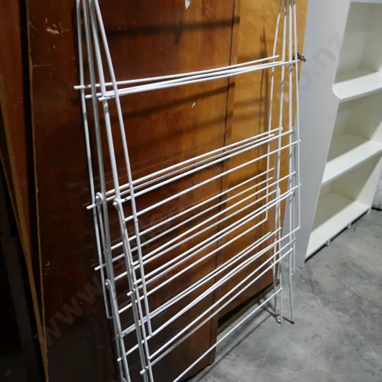Clothes airer