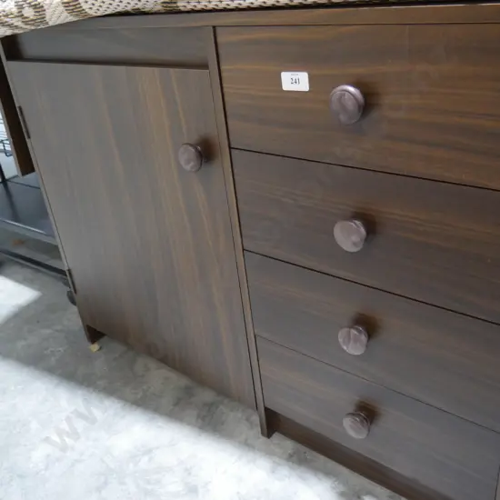 Sewing cabinet
