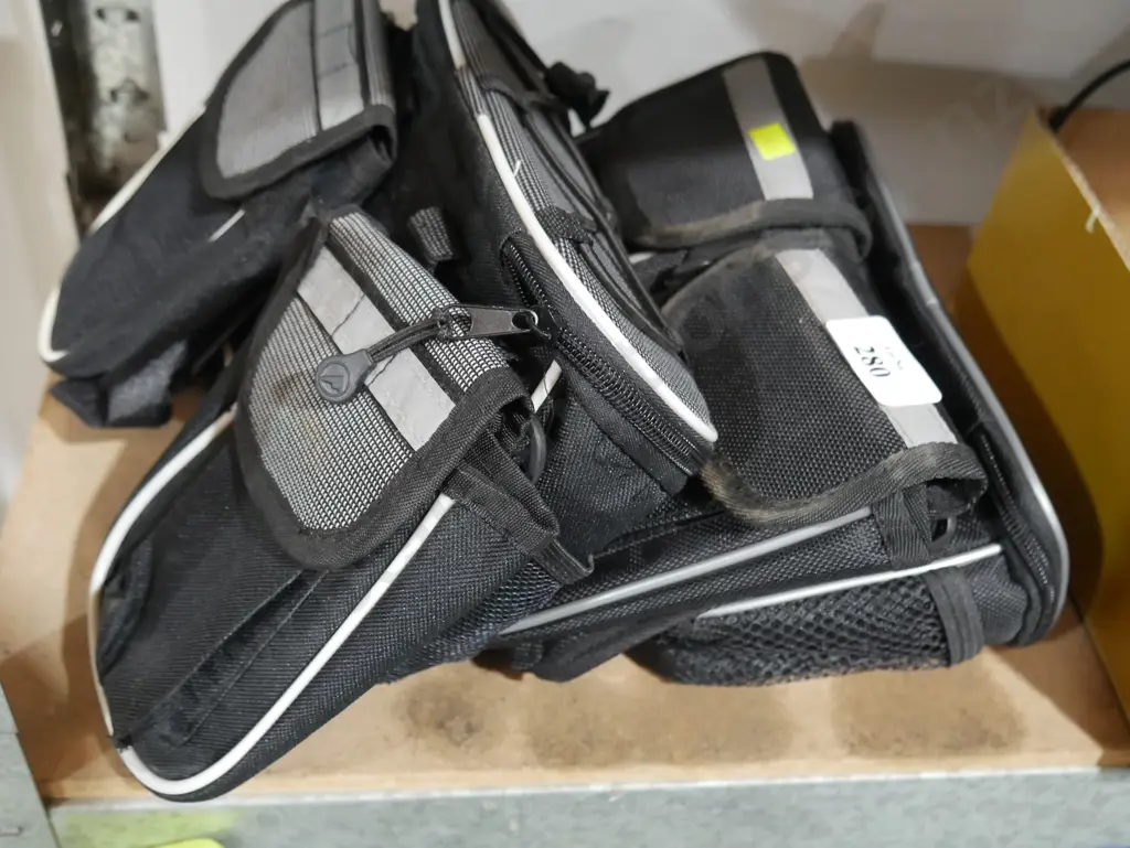 Handlebar bags Image 1++