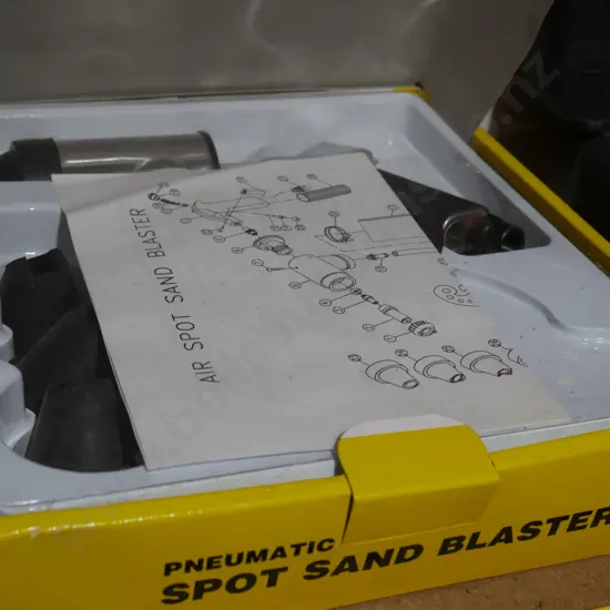 Pneumatic spot sand blaster