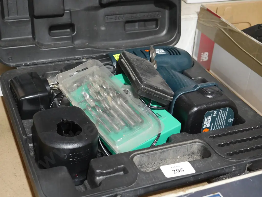 Black and decker drill Image 1++