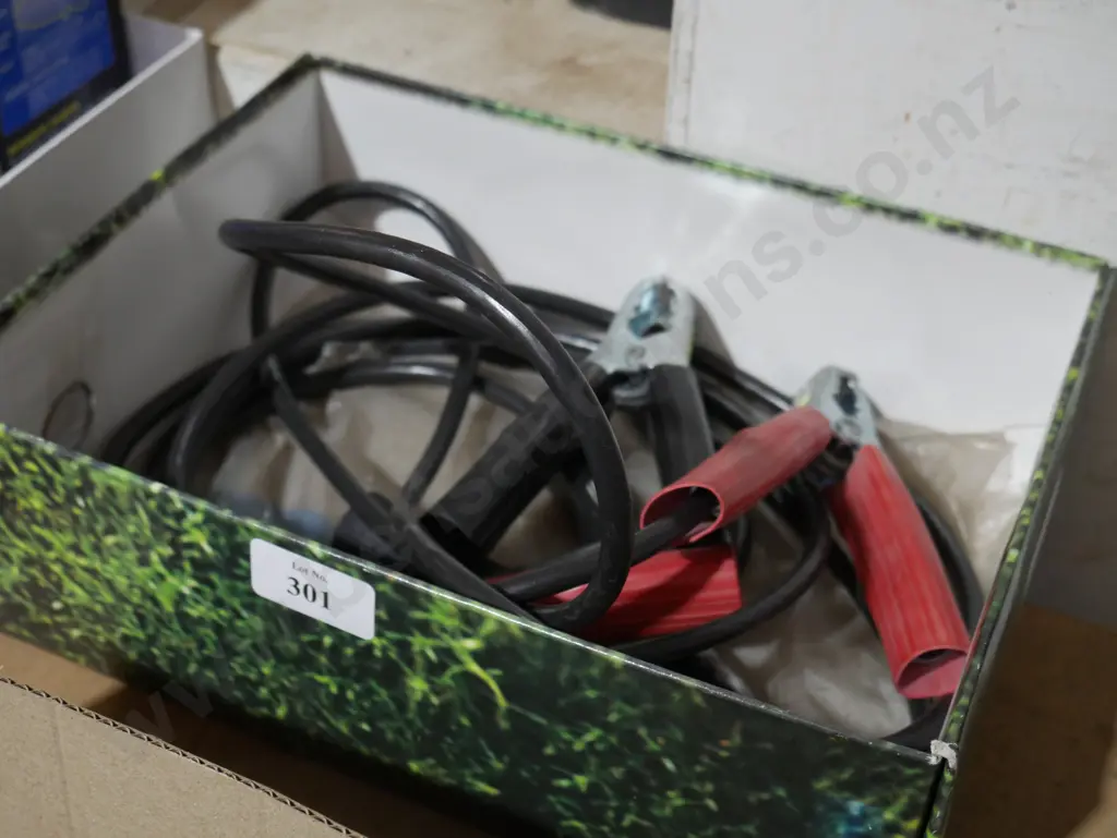 Jumper leads Image 1++