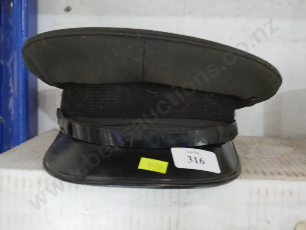 Conductor cap Image 1++