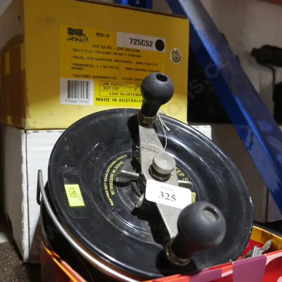 Alvey fishing reel large