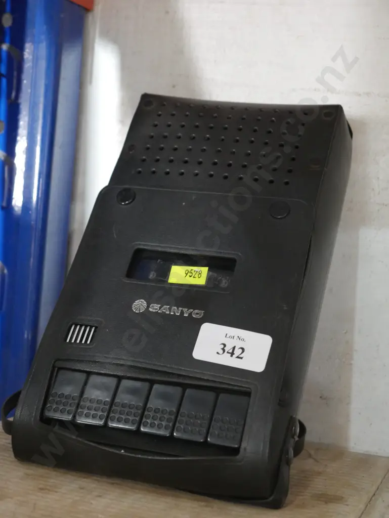 Sony tape player Image 1++