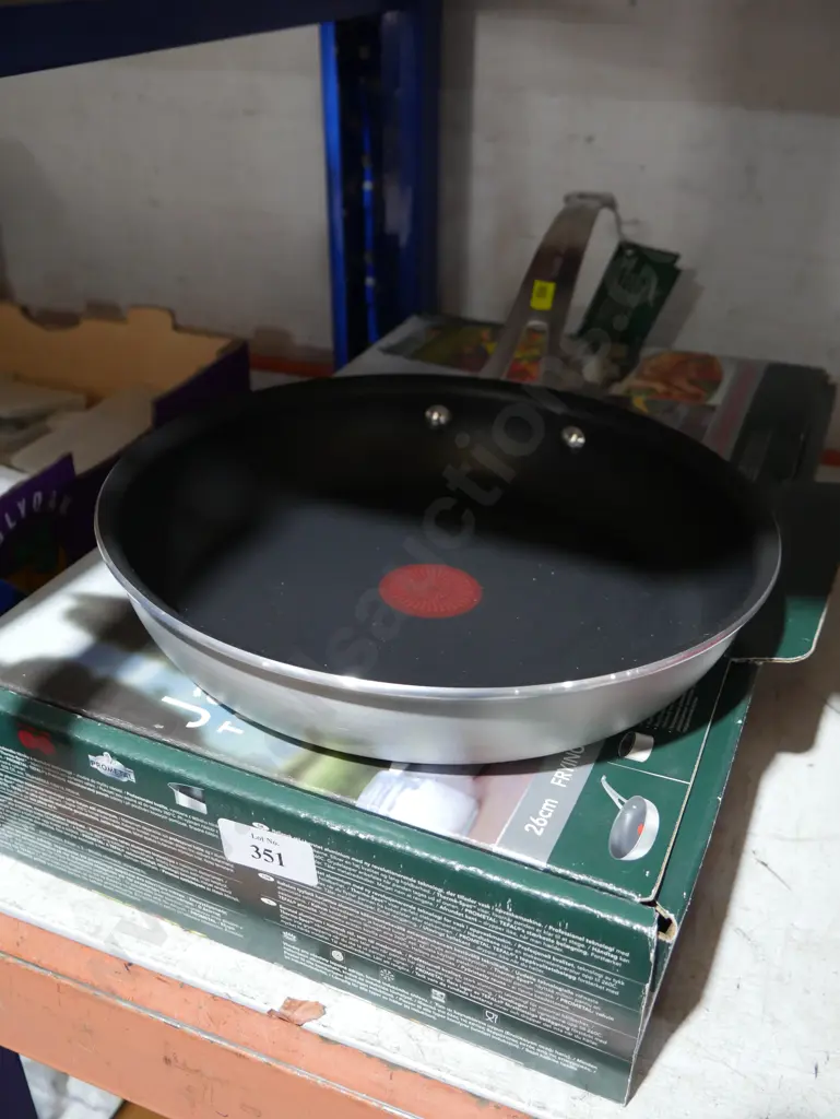 Jamie Oliver fry pan Image 1++