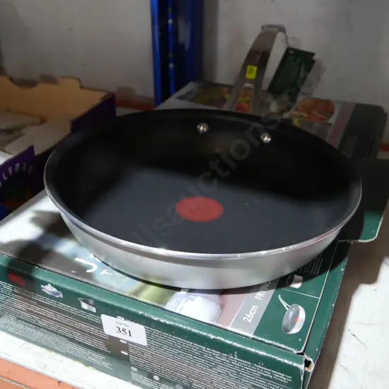 Jamie Oliver fry pan