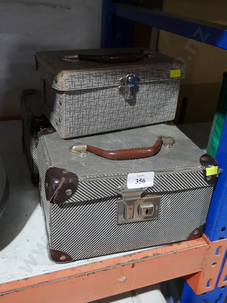 3 small cases Image 1++