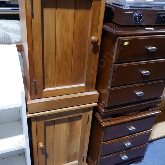 Pair of bedside cabinets