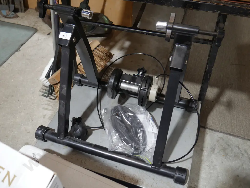 Bike trainer Image 1++