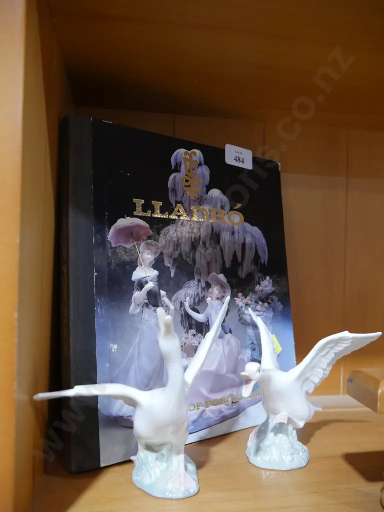 Lladro book, 2 geese Image 1++