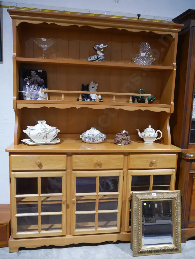 Welsh dresser Image 1++