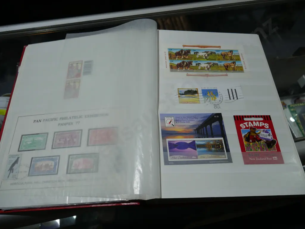 New Zealand stamp album Image 1++