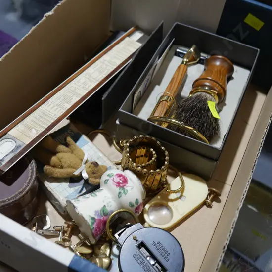 Shaving brush set, compass etc