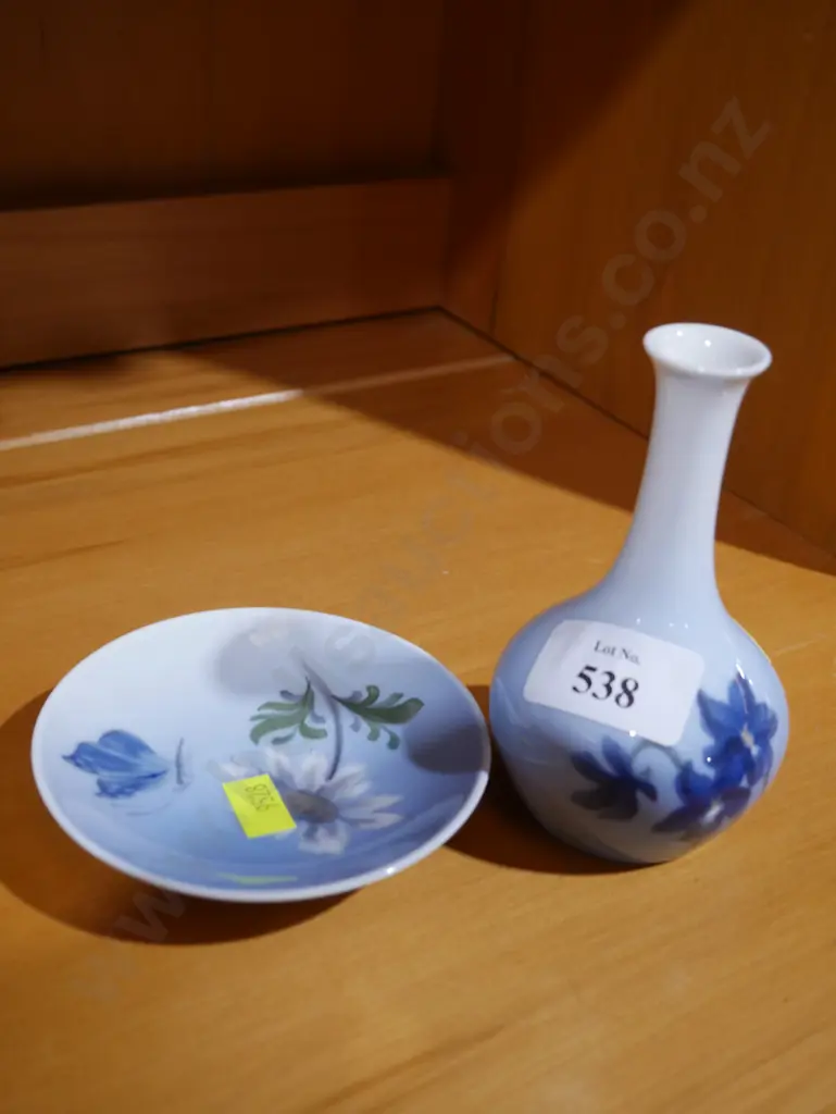 Royal Copenhagen vase, dish Image 1++