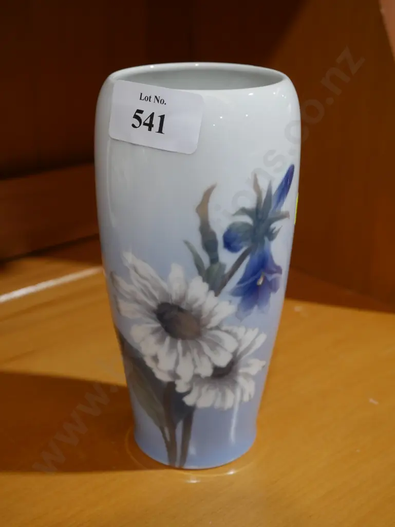 Royal Copenhagen vase Image 1++