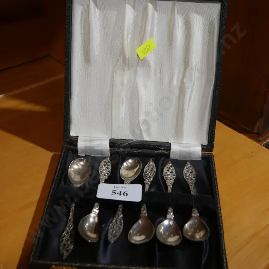 Cased set of 6 Stirling teaspoons