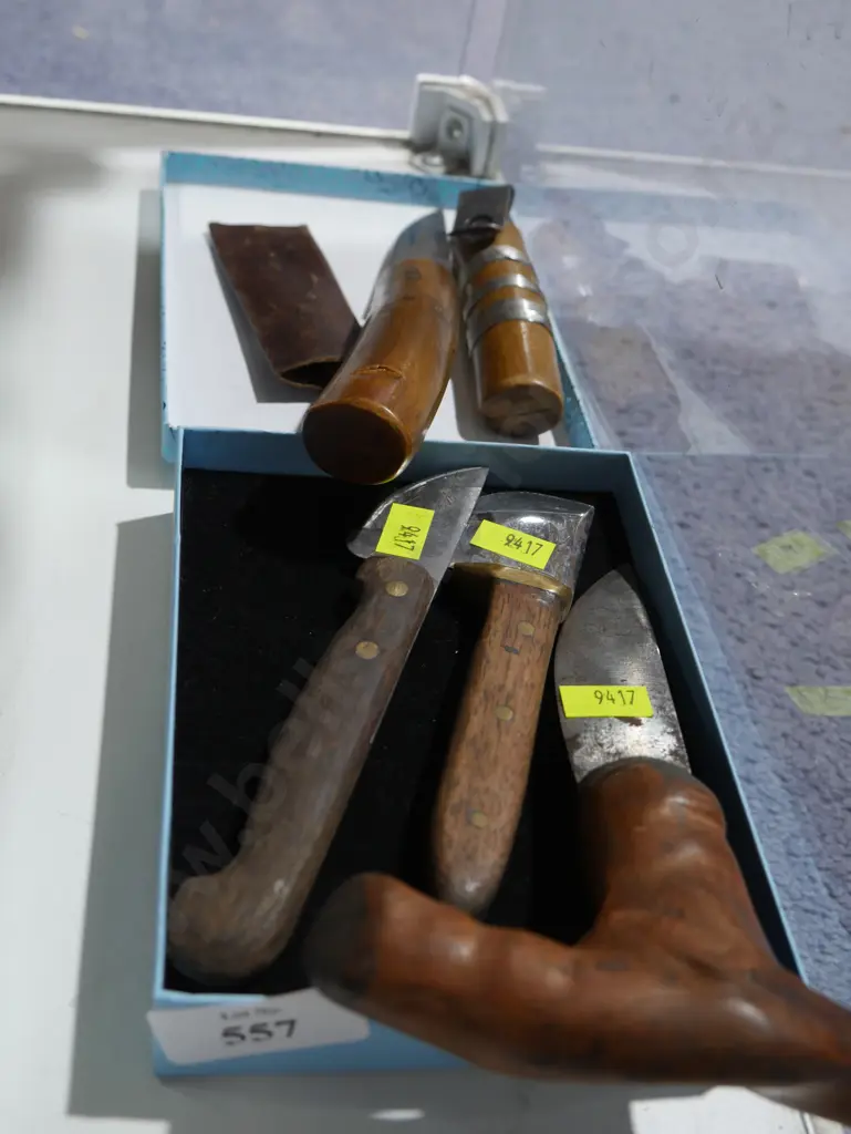 Assorted knives Image 1++