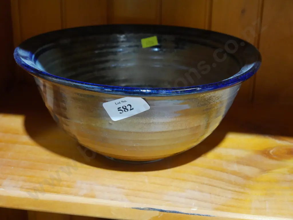 Pottery bowl Image 1++